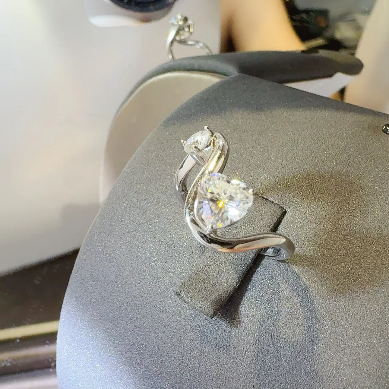 1.3 Carat Moissanite 925 Sterling Silver Irregular Shape Ring - Image 2