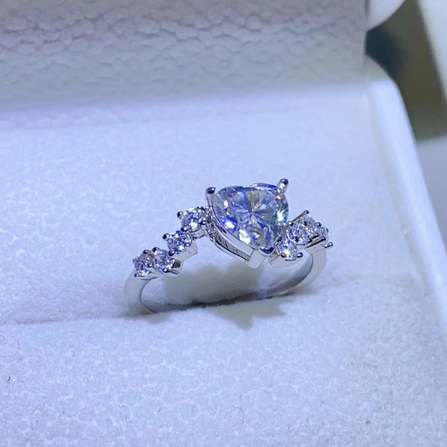 1 Carat Moissanite 925 Sterling Silver Ring - Image 3