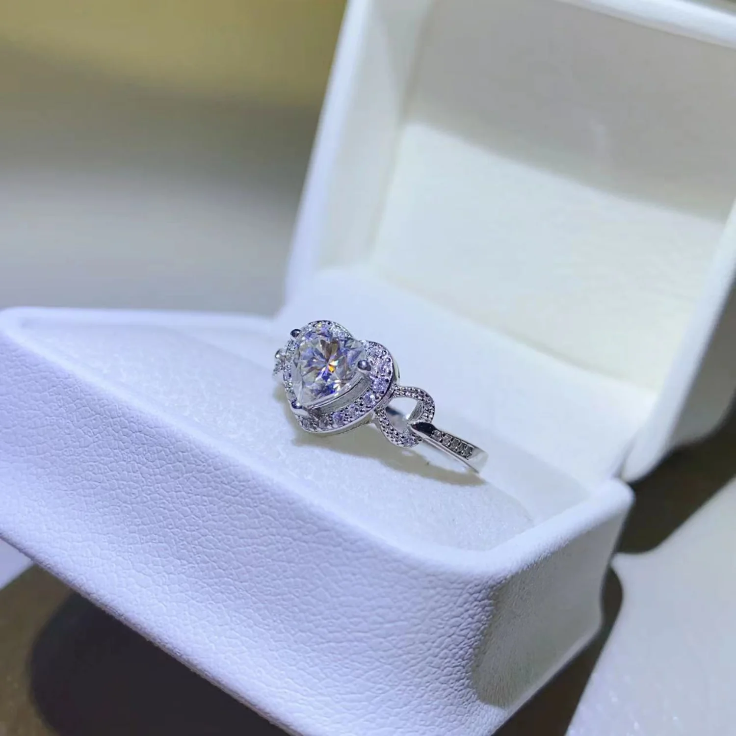 1 Carat Moissanite 925 Sterling Silver Ring - Image 3