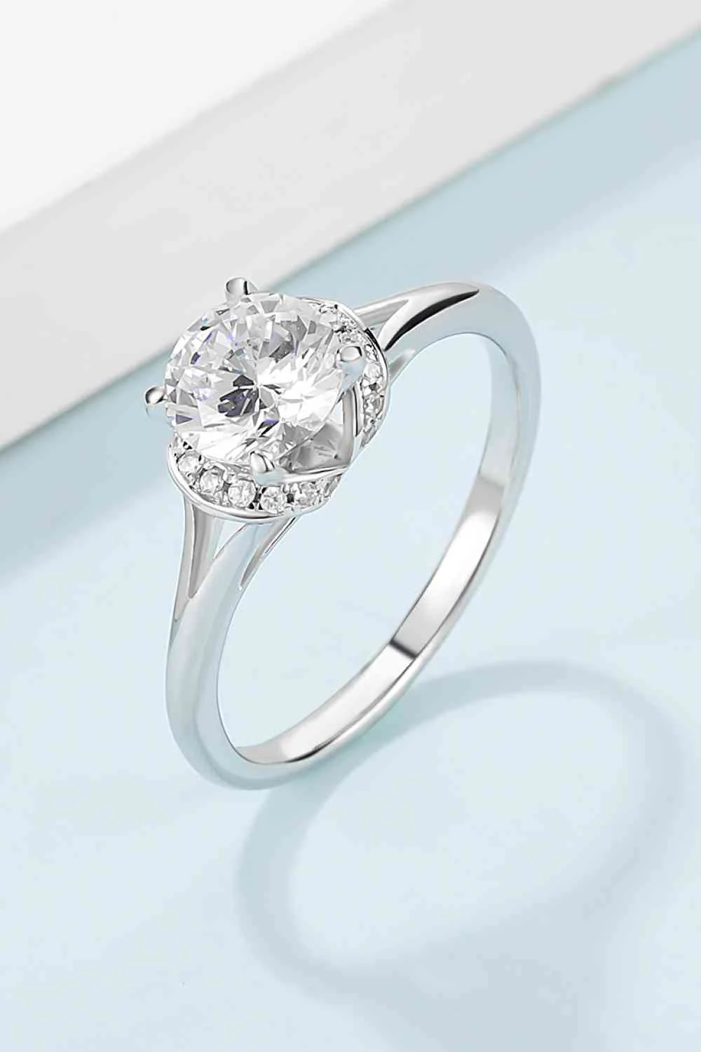 1 Carat Moissanite 925 Sterling Silver Split Shank Ring - Image 4