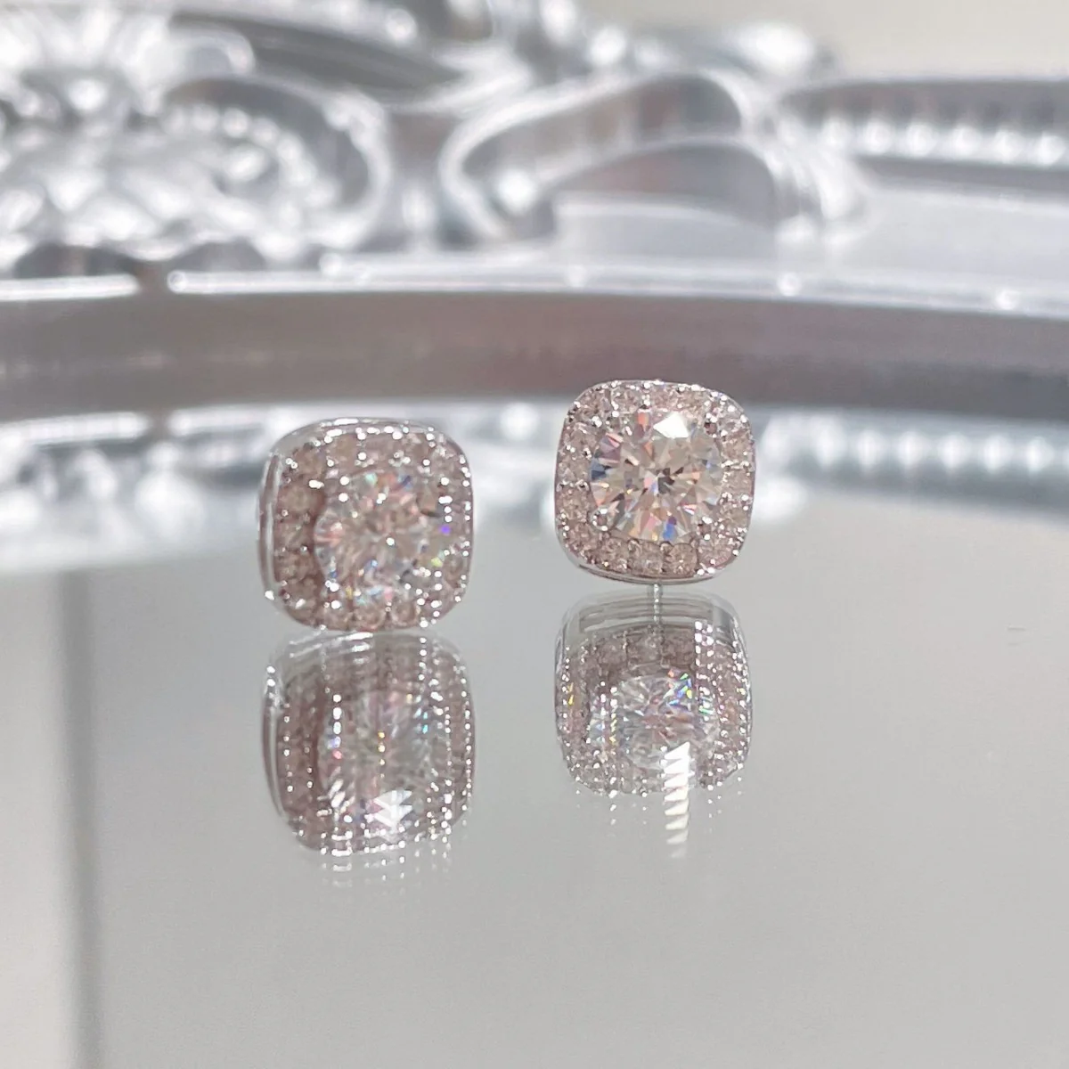 1 Carat Moissanite 925 Sterling Silver Stud Earrings - Image 2