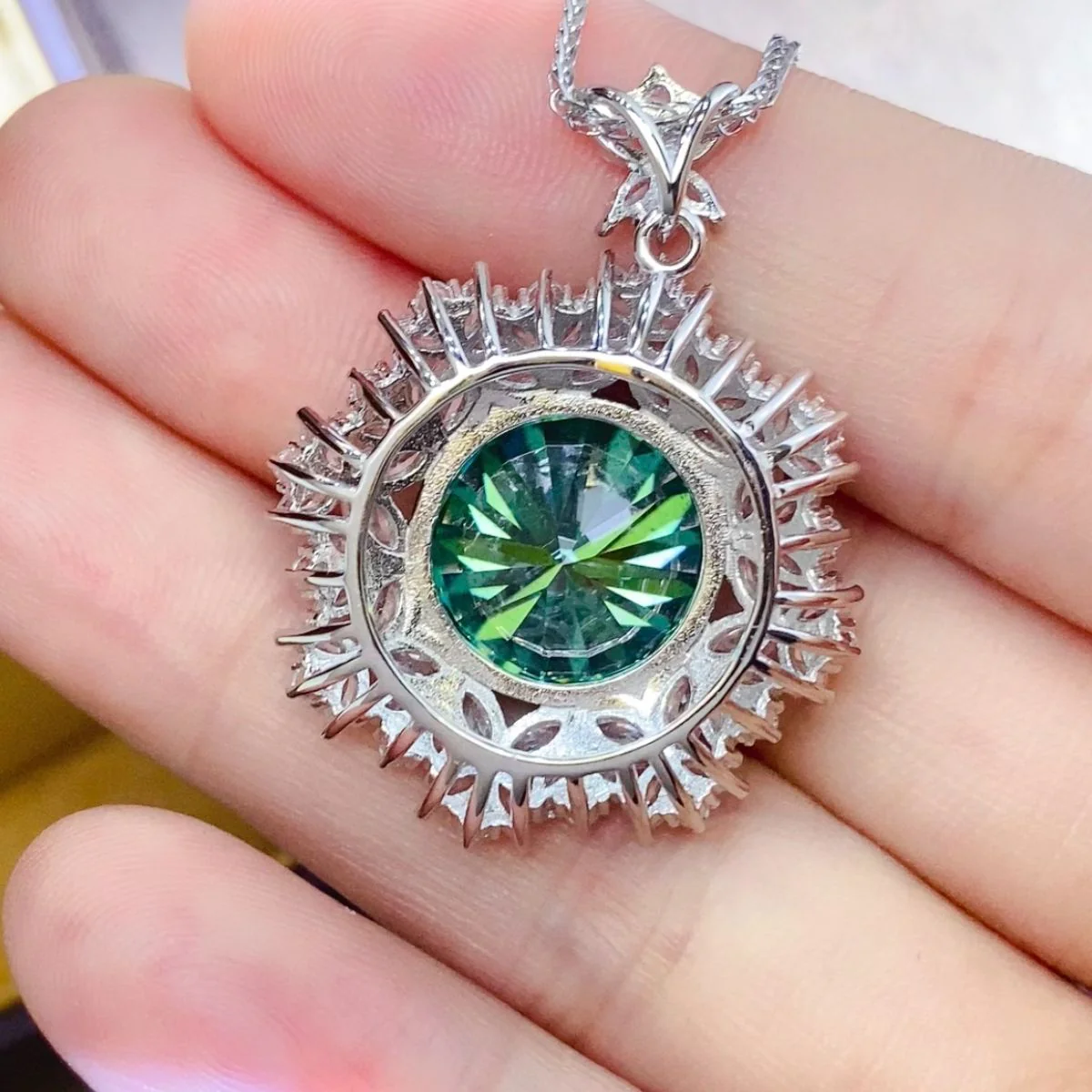 10 Carat Moissanite 925 Sterling Silver Pendant Necklace - Image 3