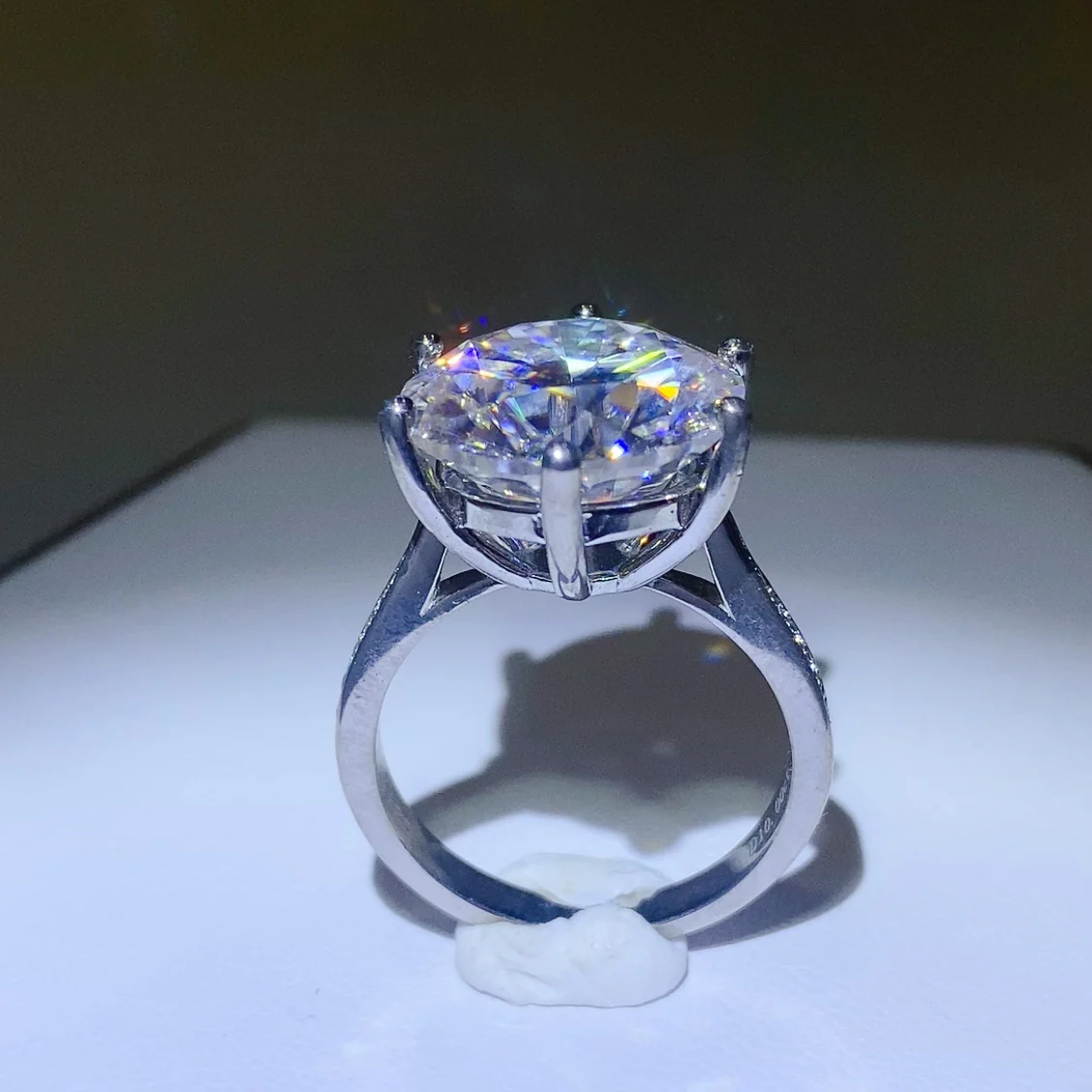 10 Carat Moissanite 925 Sterling Silver Ring - Image 2