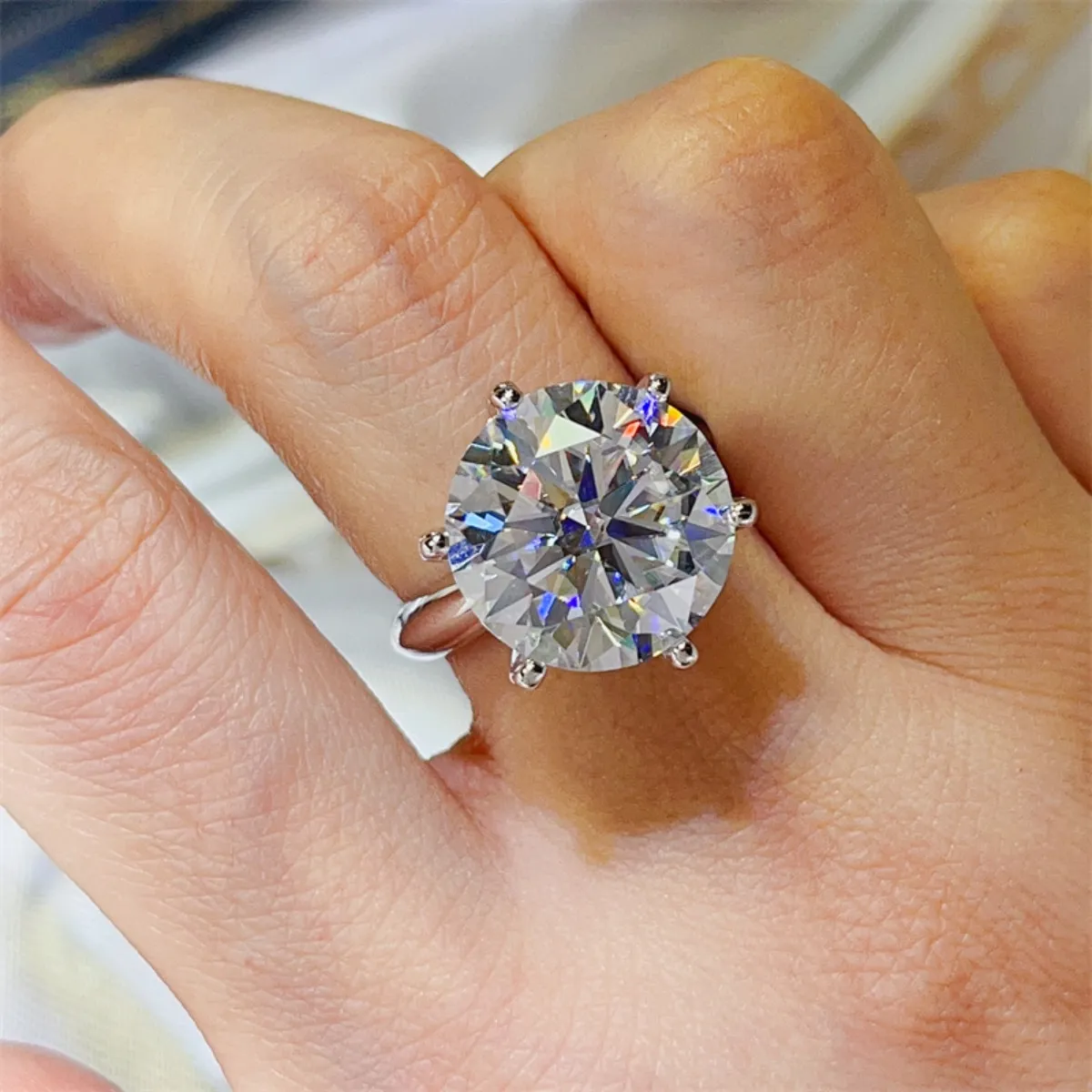 10 Carat Moissanite 925 Sterling Silver Ring - Image 3