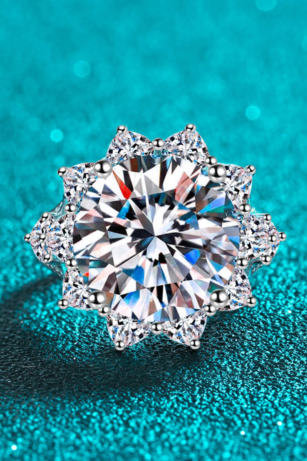 10 Carat Moissanite Flower-Shaped Ring - Image 5