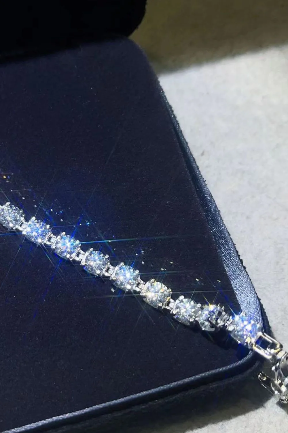 10 Carat Moissanite Platinum-Plated Bracelet - Image 5