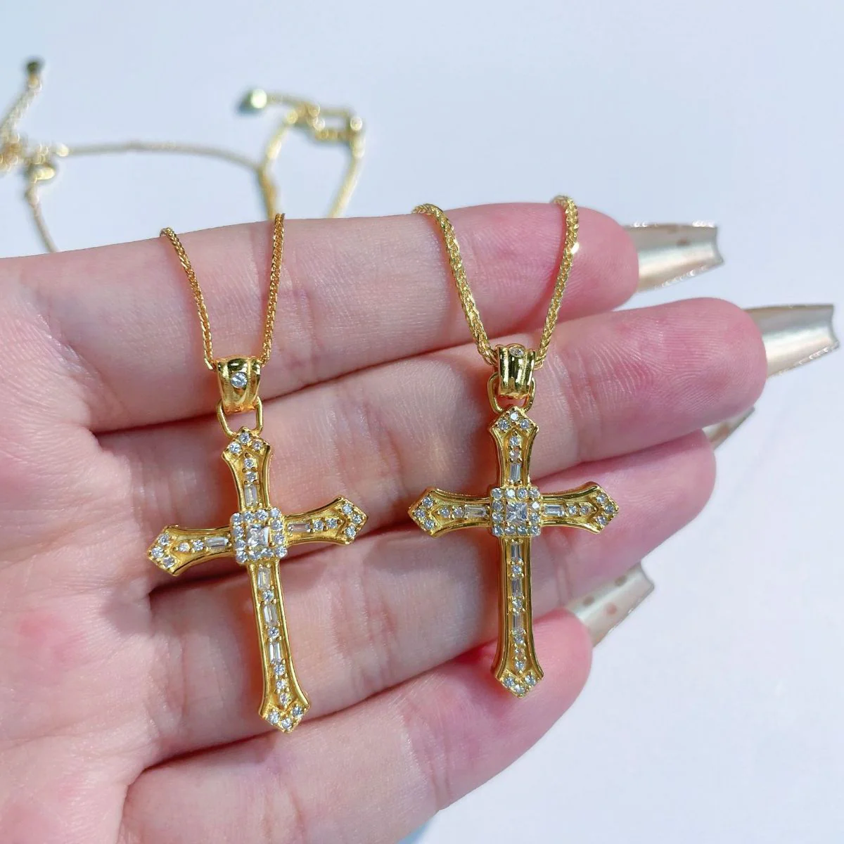18K Gold-Plated Cross Pendant Necklace - Image 4