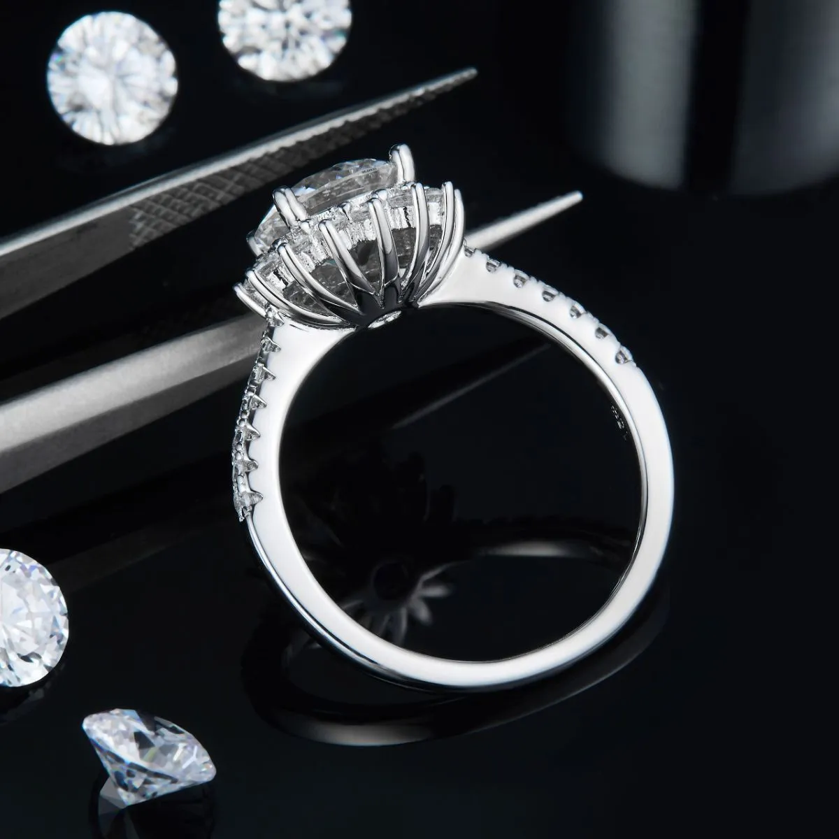 2 Carat Moissanite 925 Sterling Silver Ring - Image 3