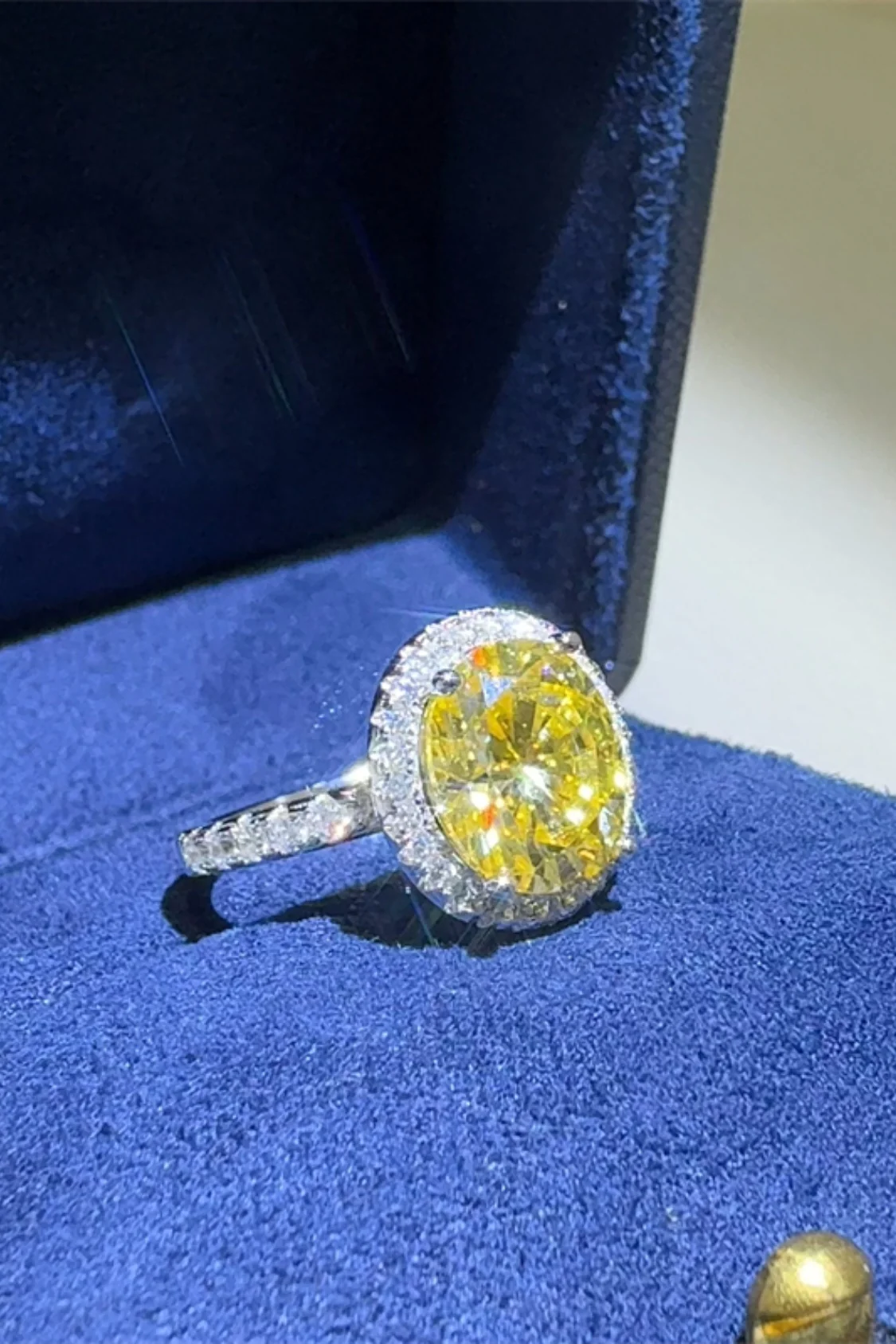 3 Carat Moissanite 925 Sterling Silver Ring - Image 5