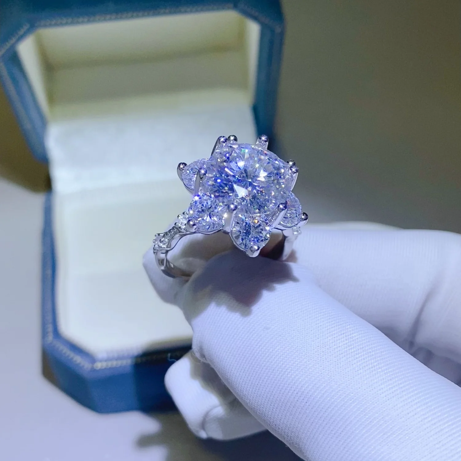 5 Carat Moissanite 925 Sterling Silver Ring - Image 4