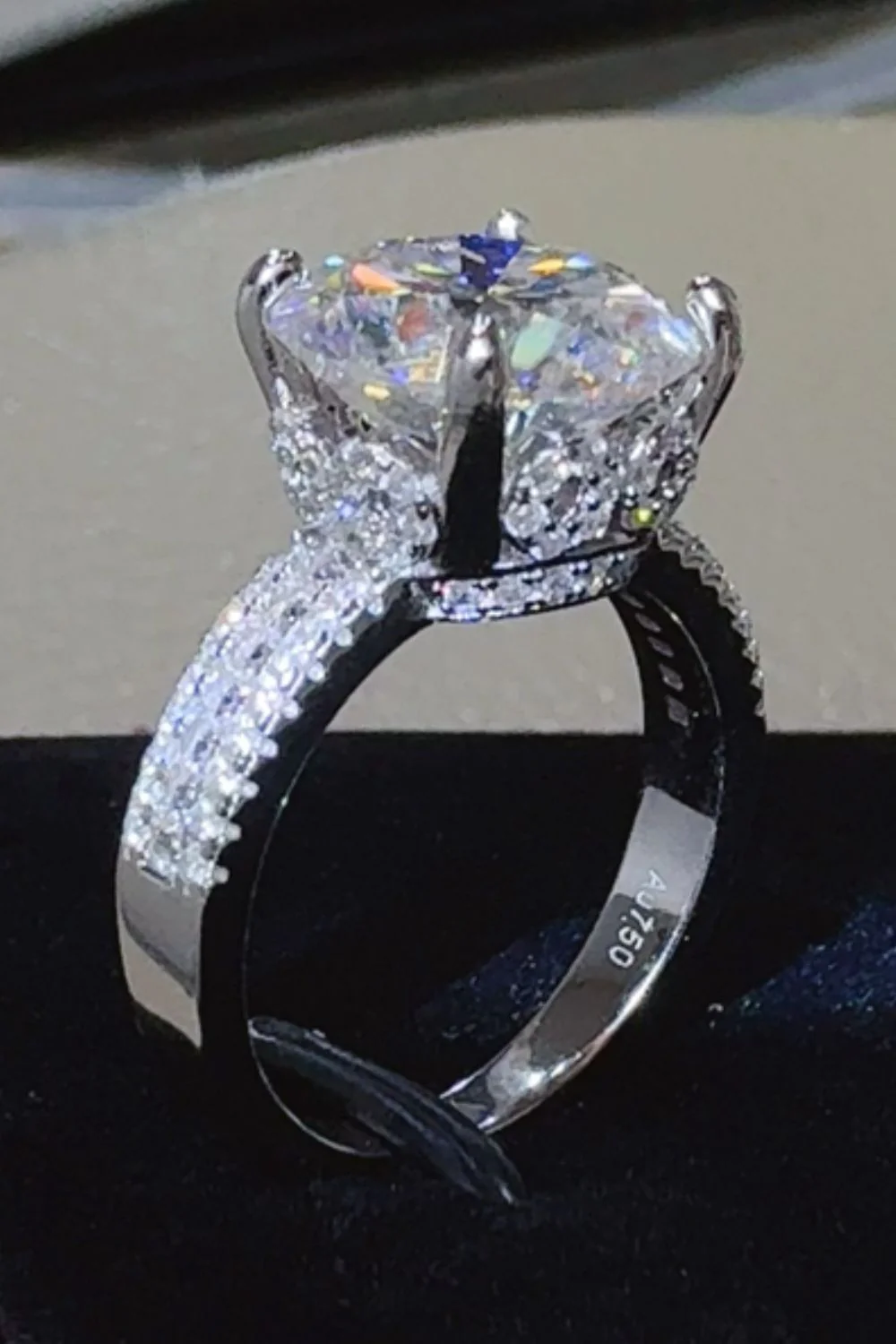 5 Carat Moissanite 925 Sterling Silver Ring - Image 3