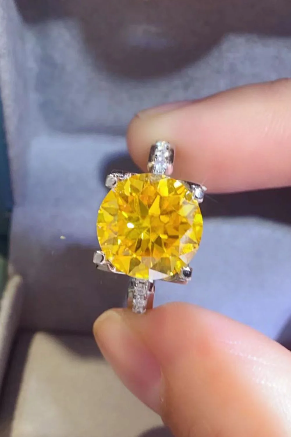 5 Carat Moissanite 925 Sterling Silver Ring in Banana Yellow - Image 4