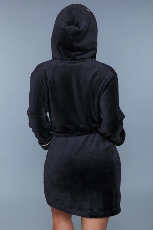 Alyssa Robe - Image 3