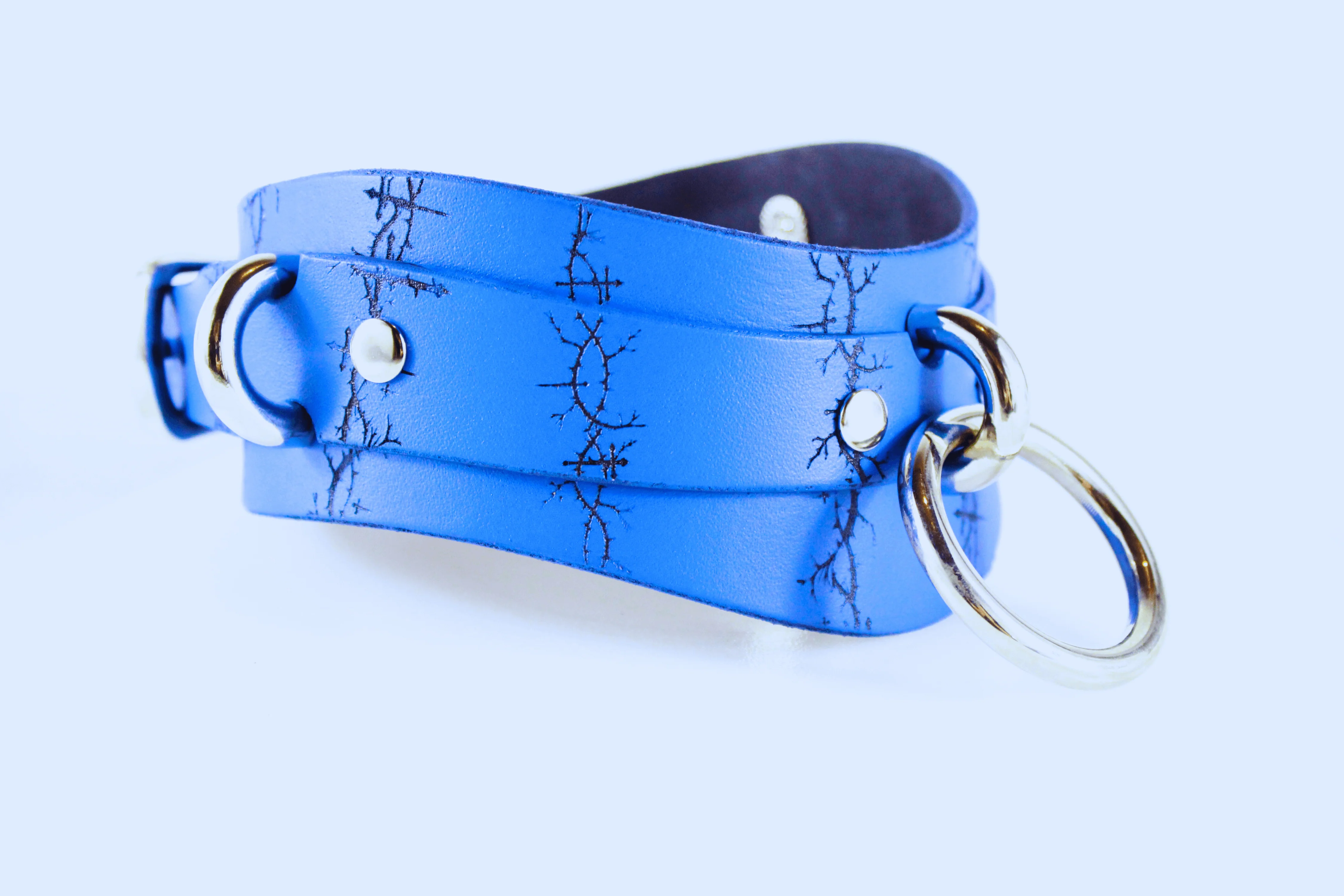 Barbed BDSM Collar – Blue Leather Submissive Collar with Rings - Image 3