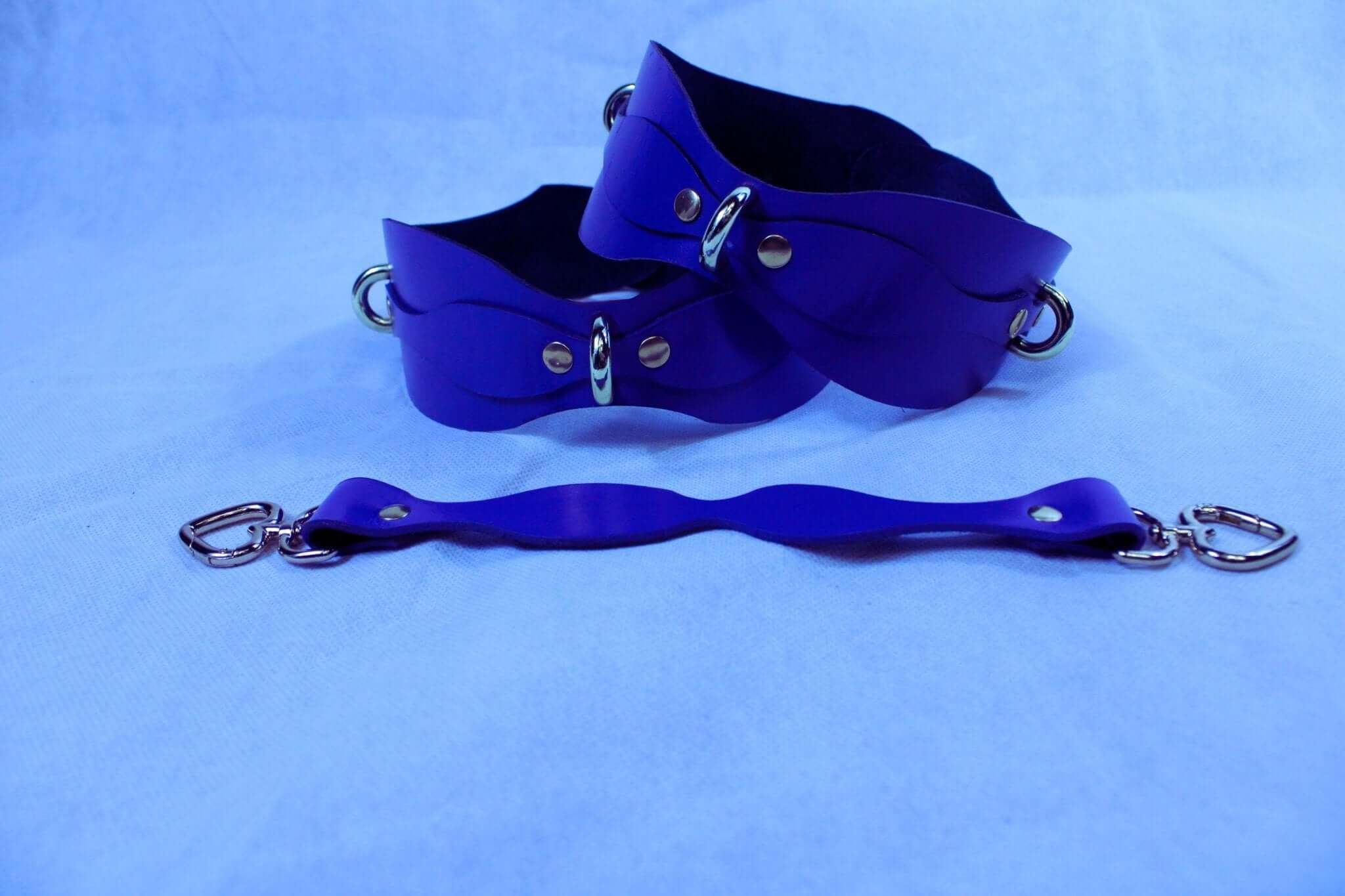 BDSM Belt Handmade Leather Waist Belt with D-Rings - Image 5