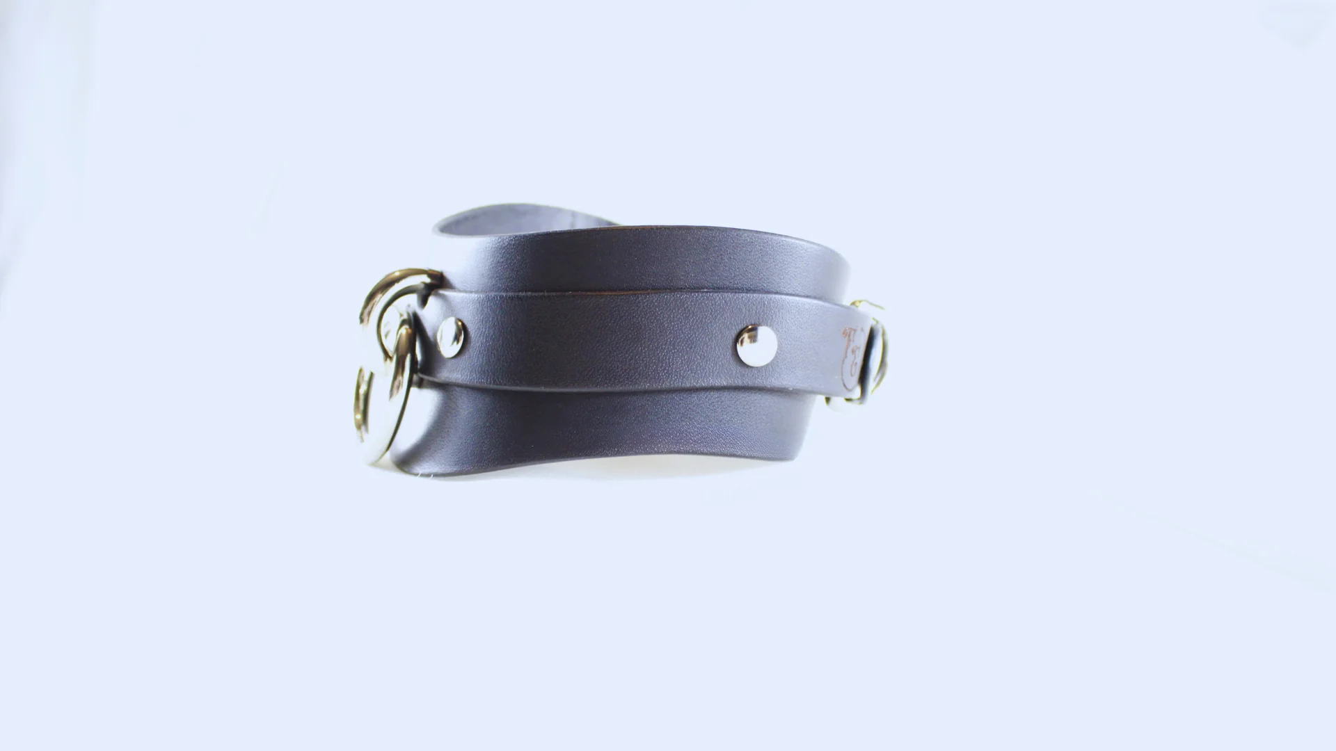 Discreet Day BDSM Collar Minimal Leather Sub Design - Image 3