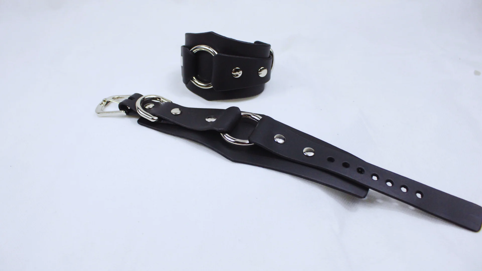 Black Leather Wrist Restraints Submissive Bondage Cuffs - Image 3