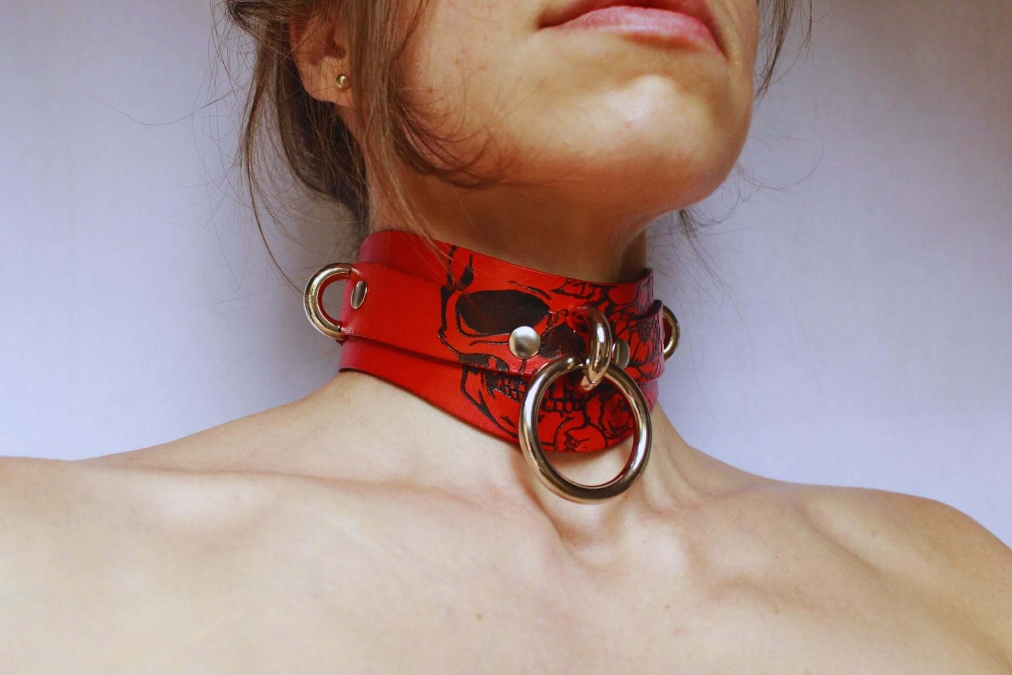 Bold Skull BDSM Collar Leather BDSM Collar for Submissive - Image 2