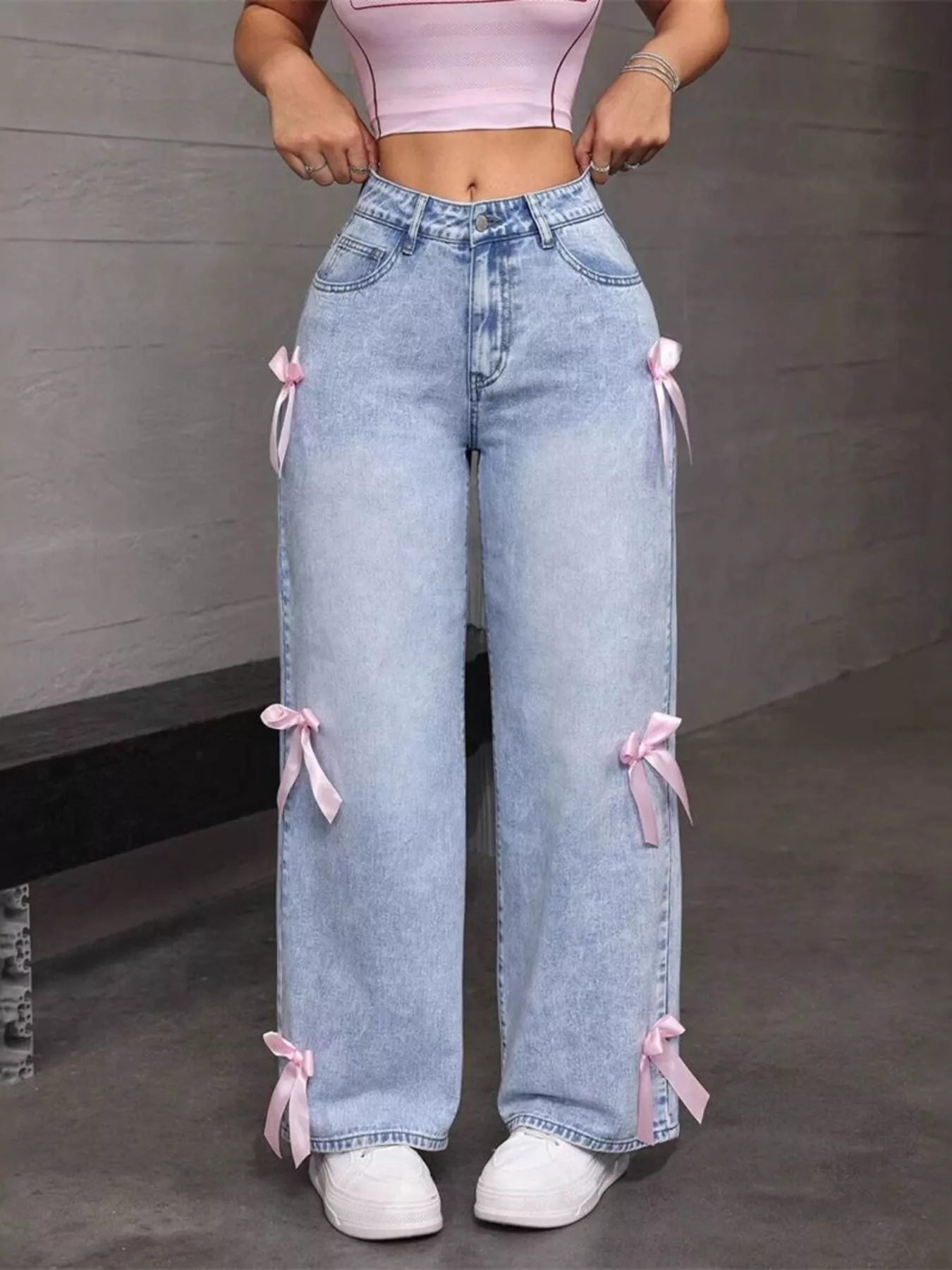 Bow Accent Wide Leg Jeans - Image 3