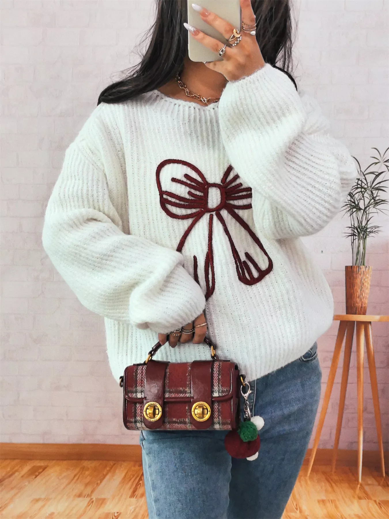 Bow Round Neck Long Sleeve Sweater - Image 4