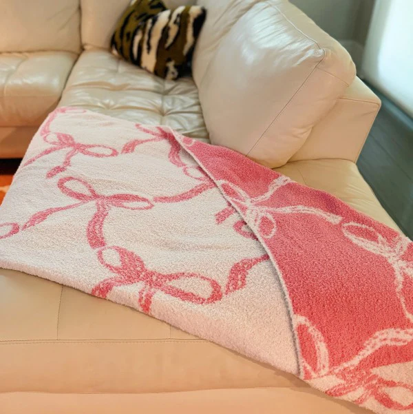 Bow Scalloped Coziest Blanket - Image 3