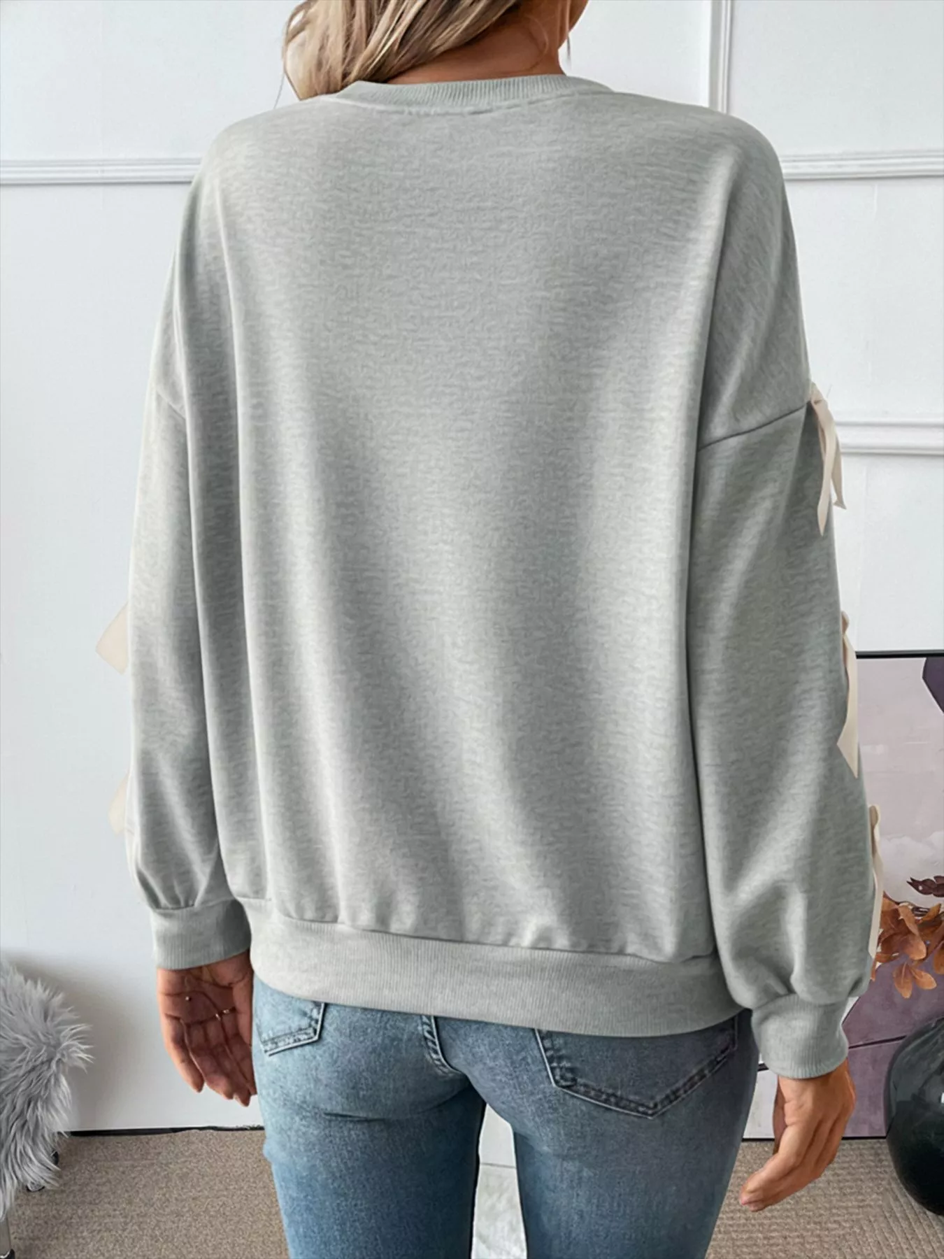 Bowknot Sleeve Round Neck Sweatshirt - Image 10