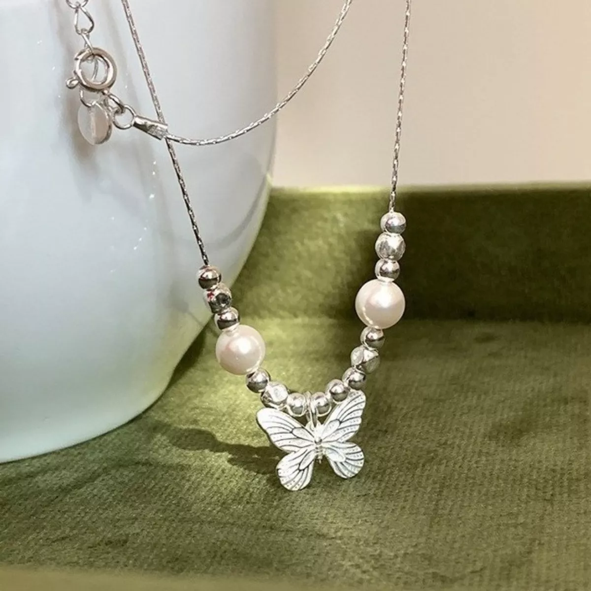 Butterfly Pearl Pendant Necklace