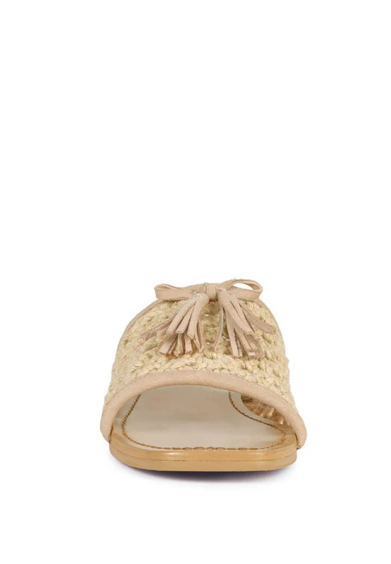 CEDAR HANDWOVEN NATURAL TASSEL FLATS - Image 7