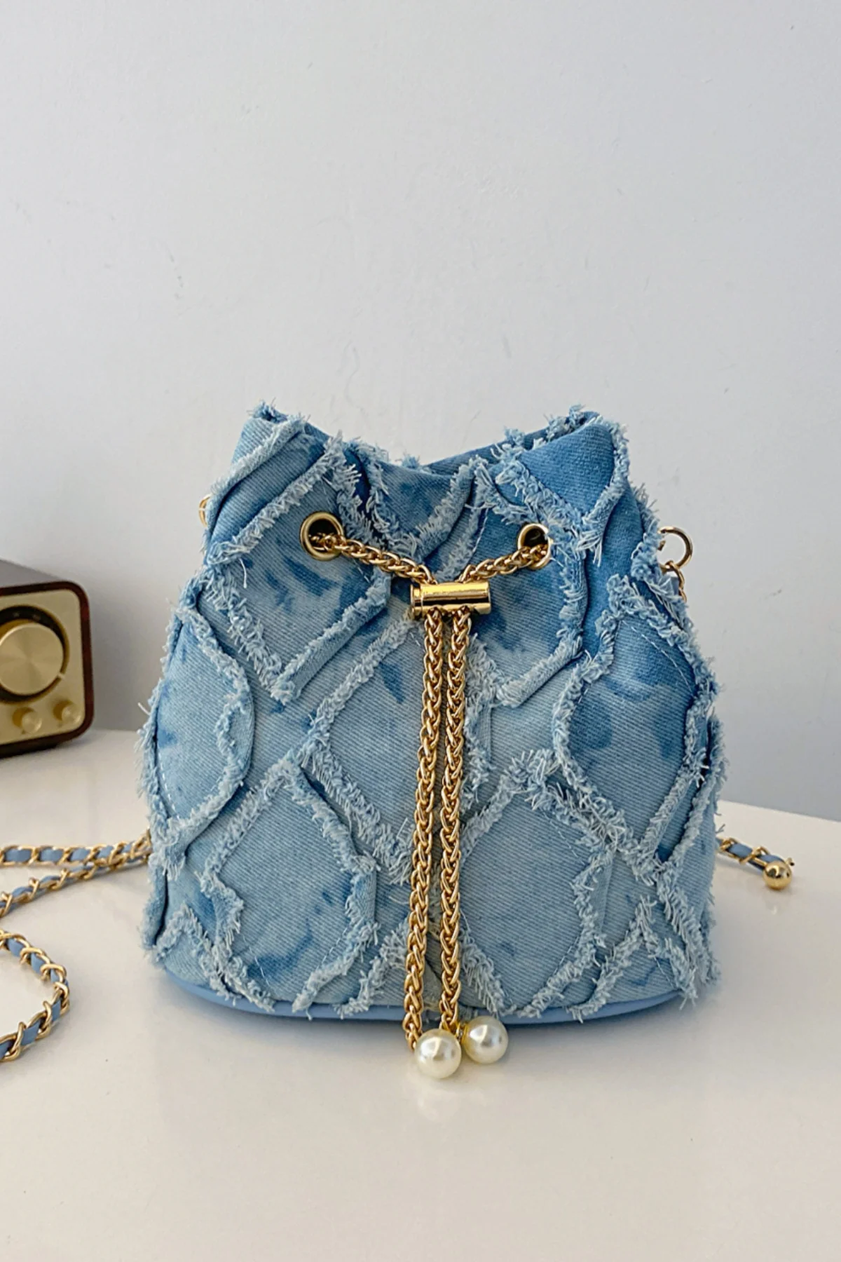 Chain Drawstring Raw Edge Denim Bucket Bag - Image 8