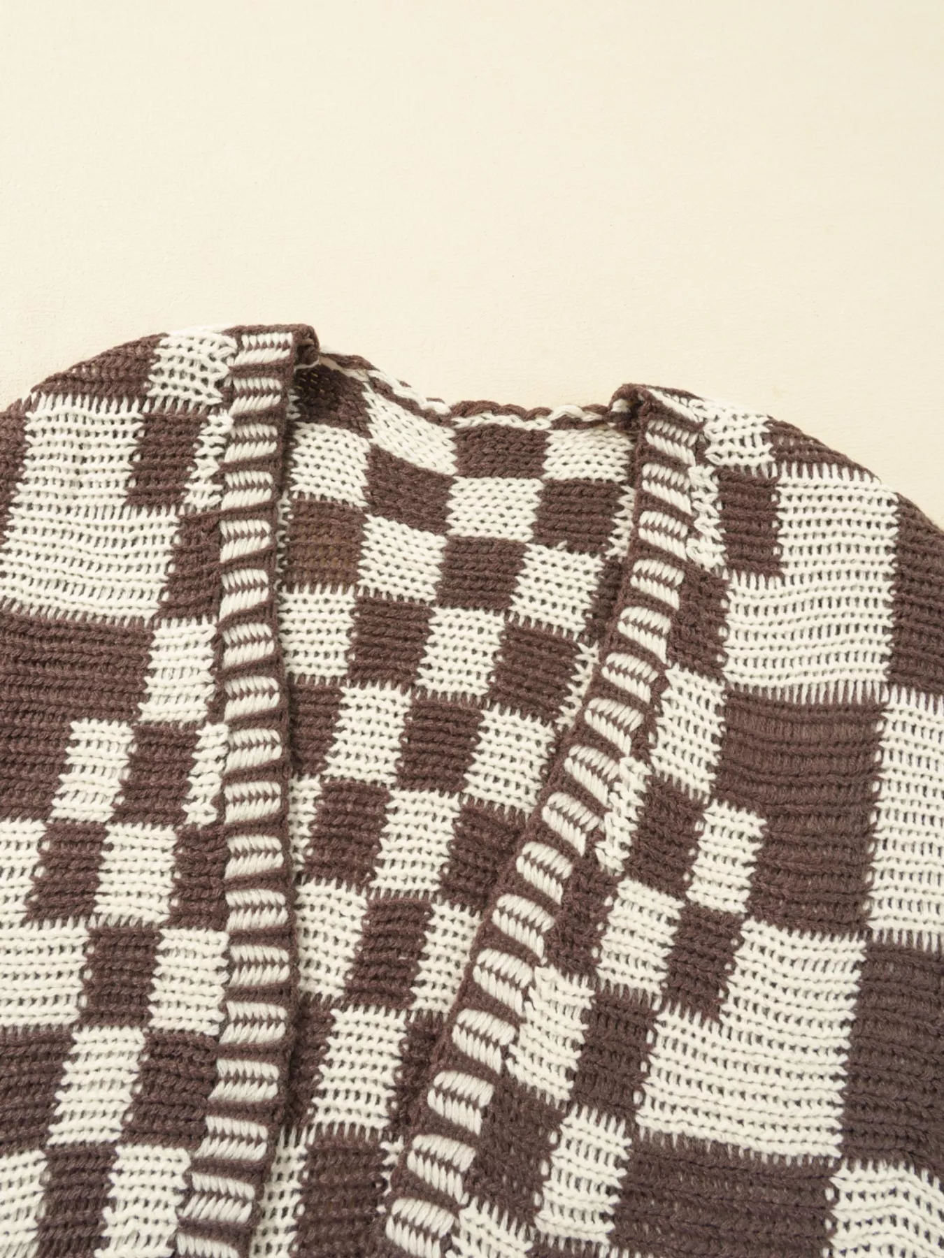 Checkerboard Pattern Sweater Cardigan - Image 5