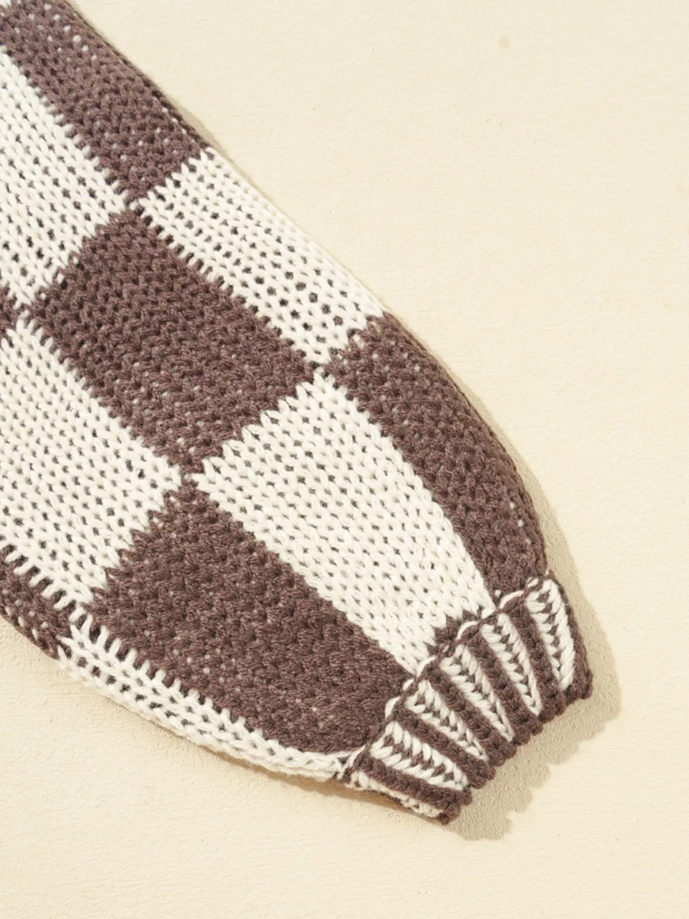 Checkerboard Pattern Sweater Cardigan - Image 6
