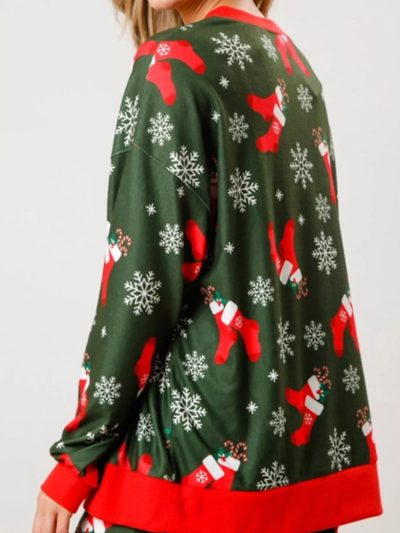 Christmas Long Sleeve Top and Pants Lounge Set - Image 3