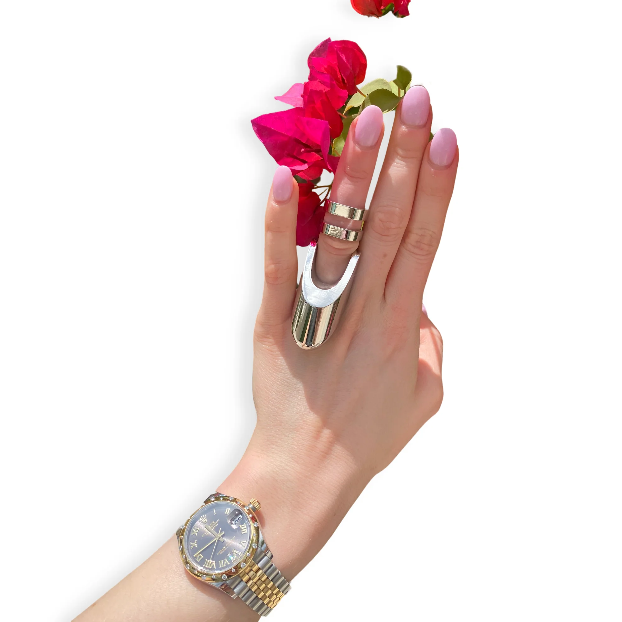 Clio- The Radiant Wearable Vibrating Ring