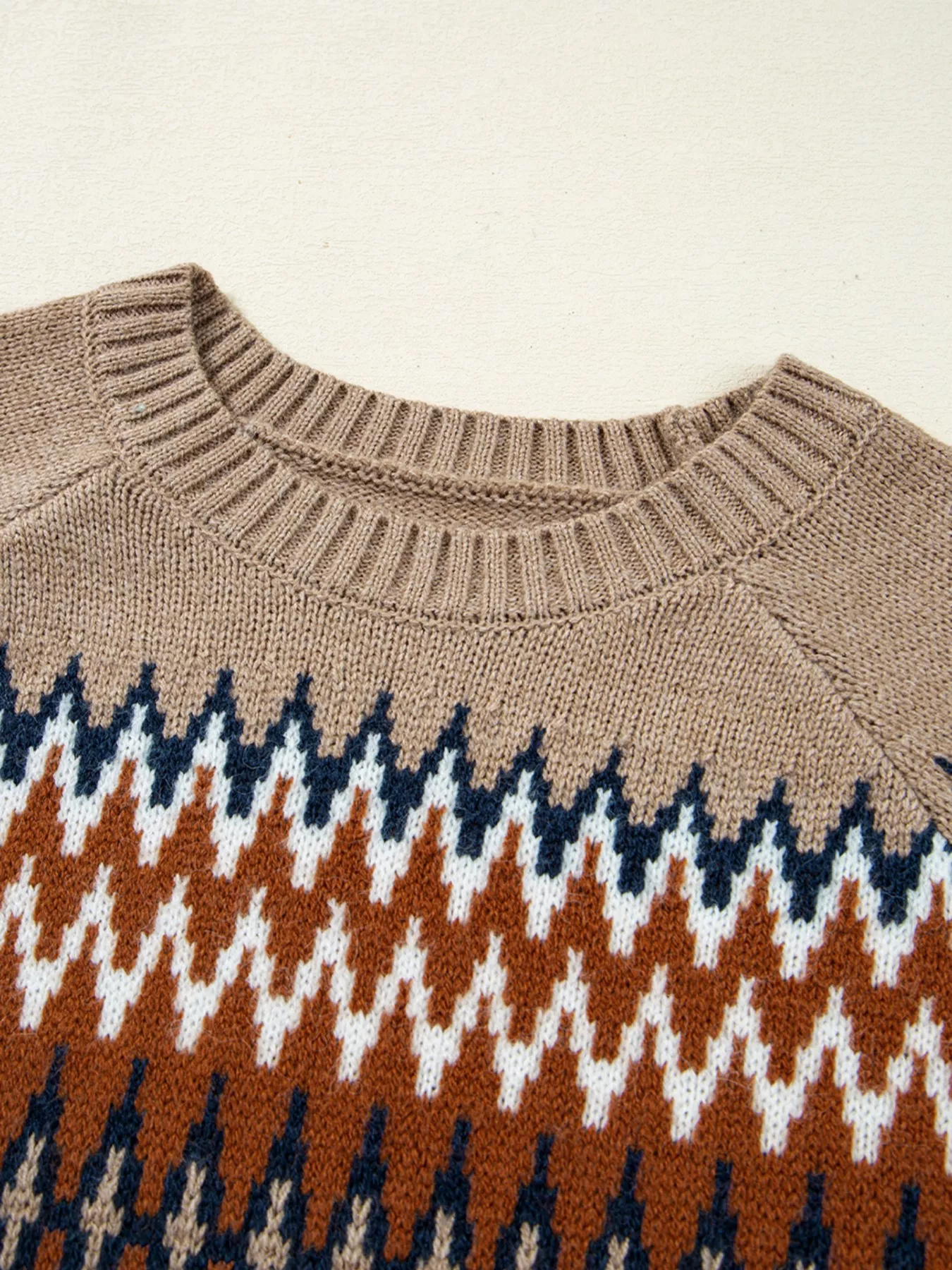 Color Block Crew Neck Sweater - Image 8