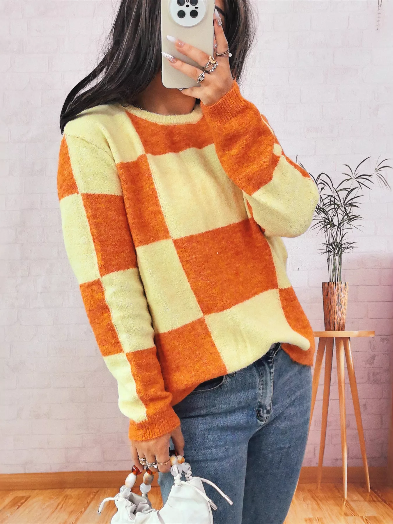 Color Block Round Neck Sweater - Image 14
