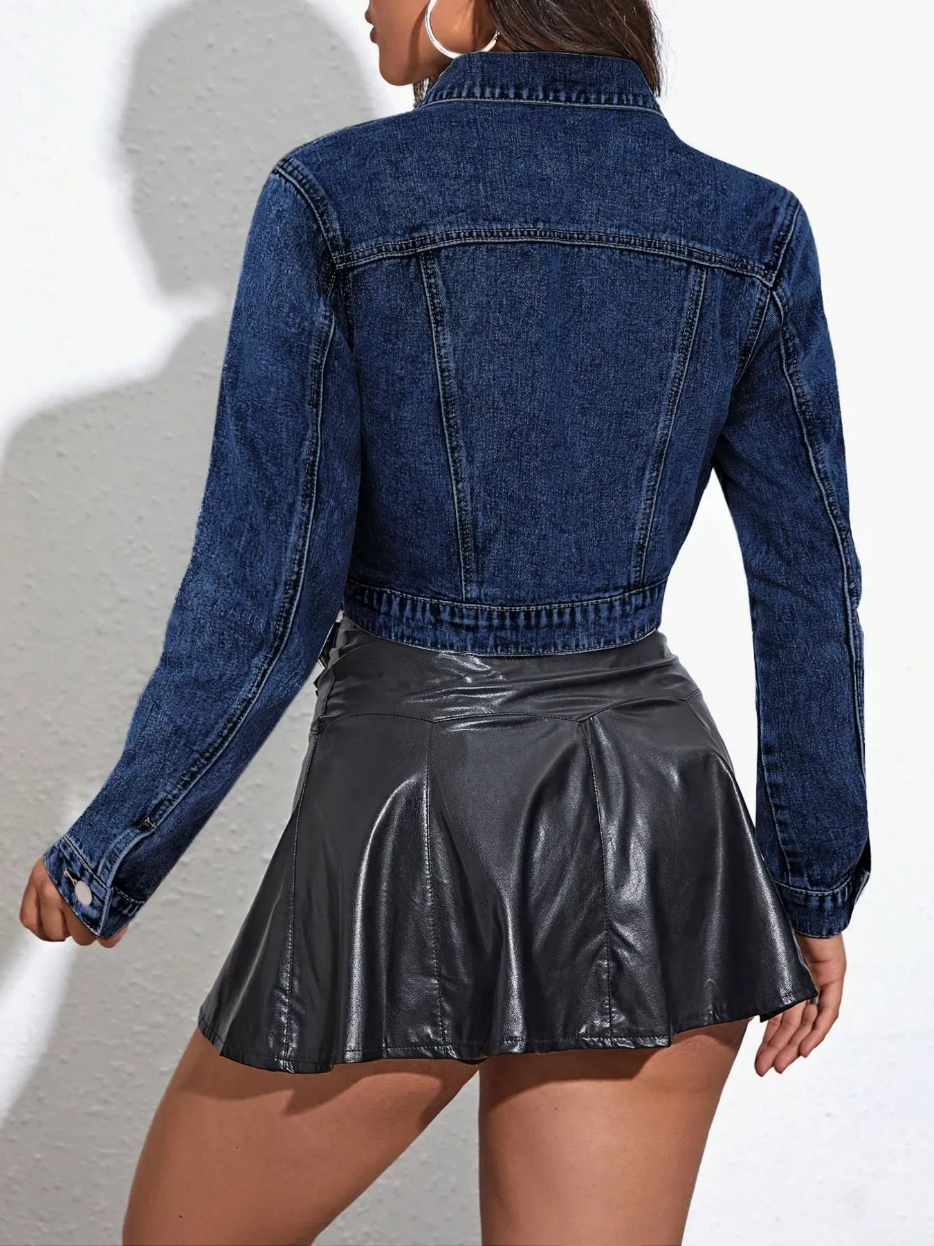 Cropped Button Up Denim Jacket - Image 5