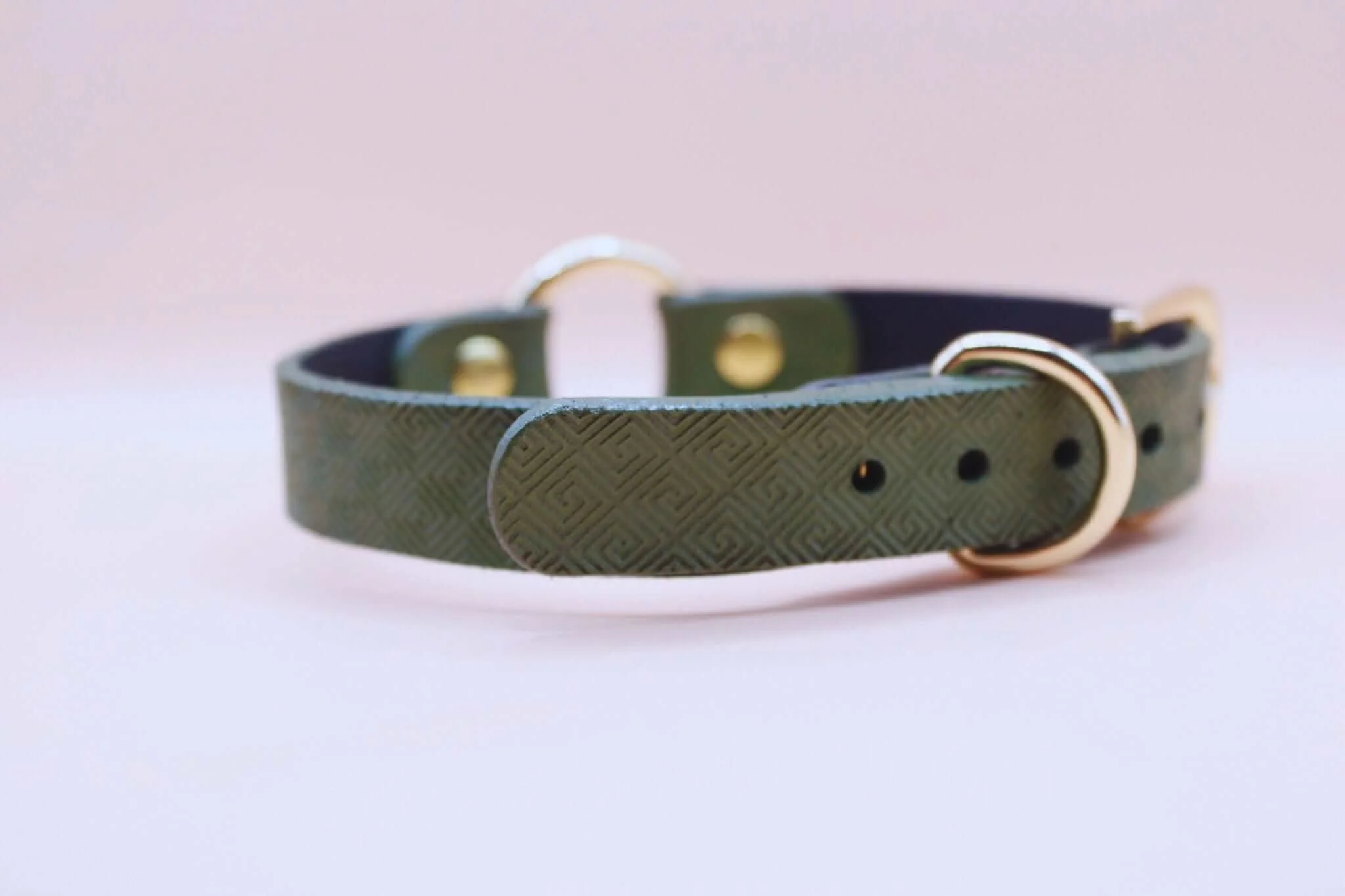 Day Collar Discreet Leather | Elegant BDSM Jewelry for Submissives - Image 4