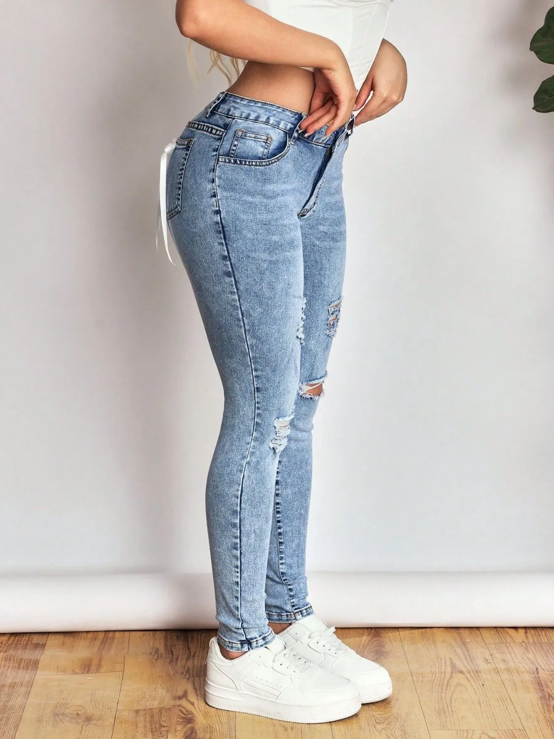 Distressed Skinny Jeans with Bow Back - Image 3