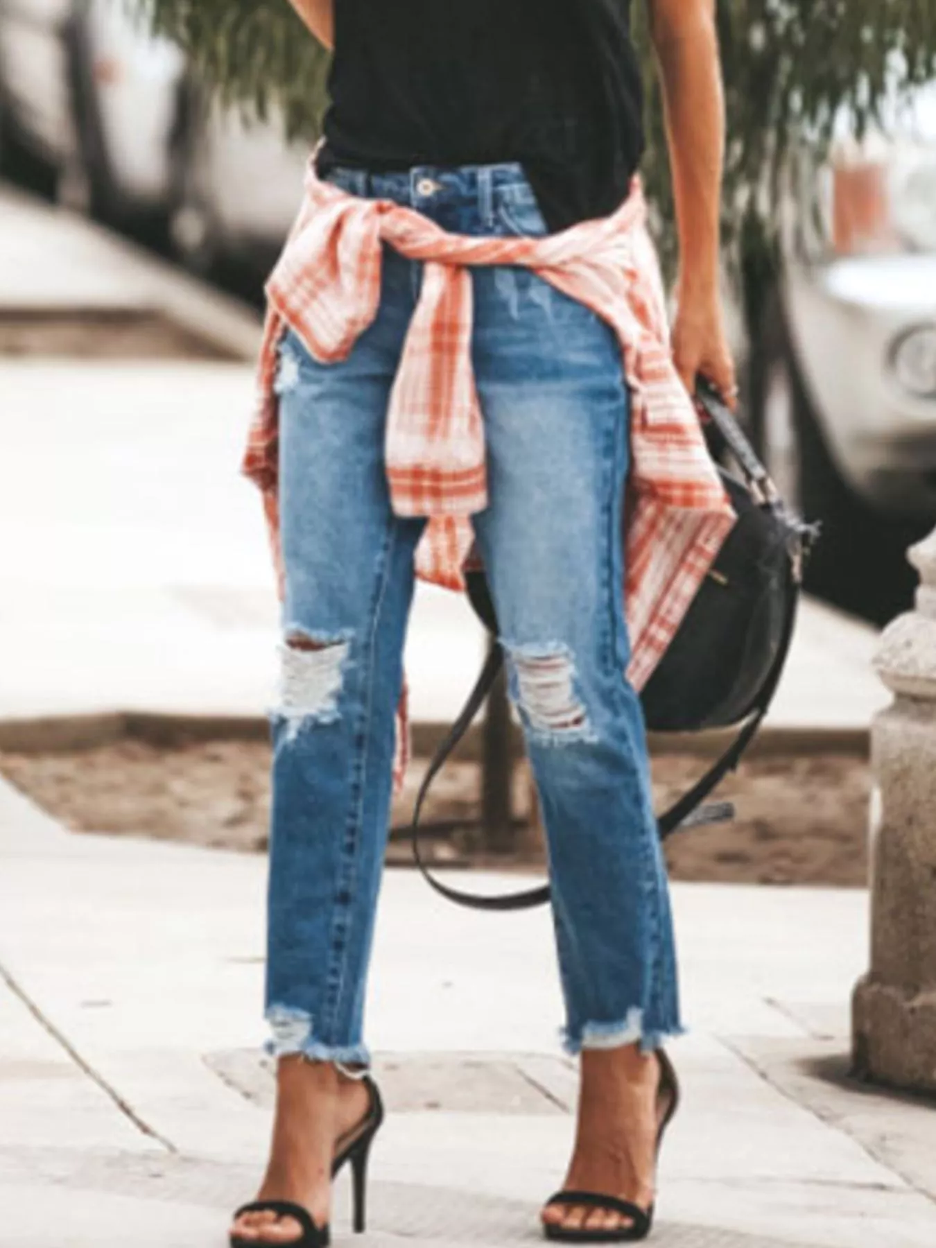 Distressed Wash Ankle Jeans - Image 8