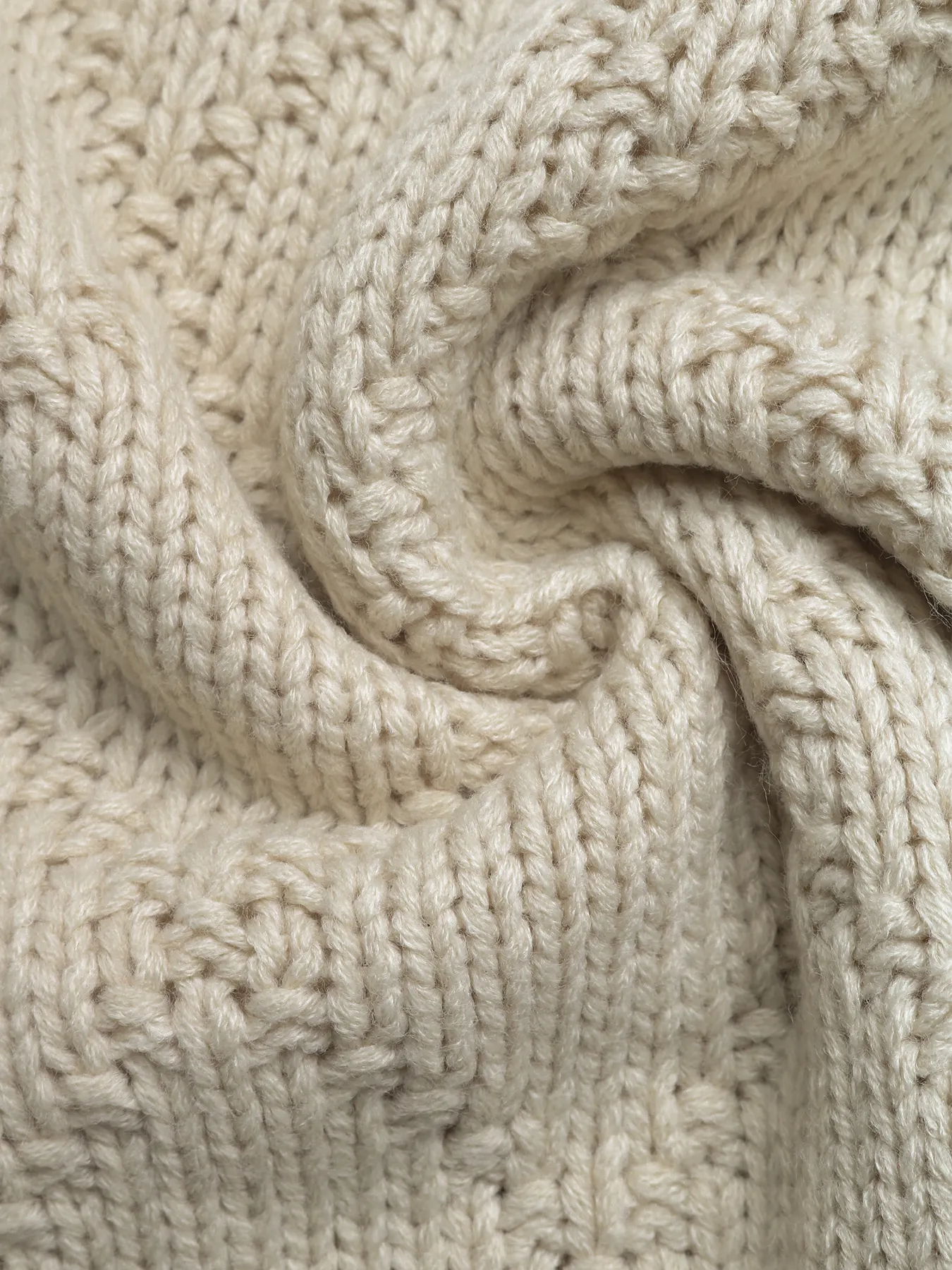 Fish Pattern Round Neck Sweater - Image 11