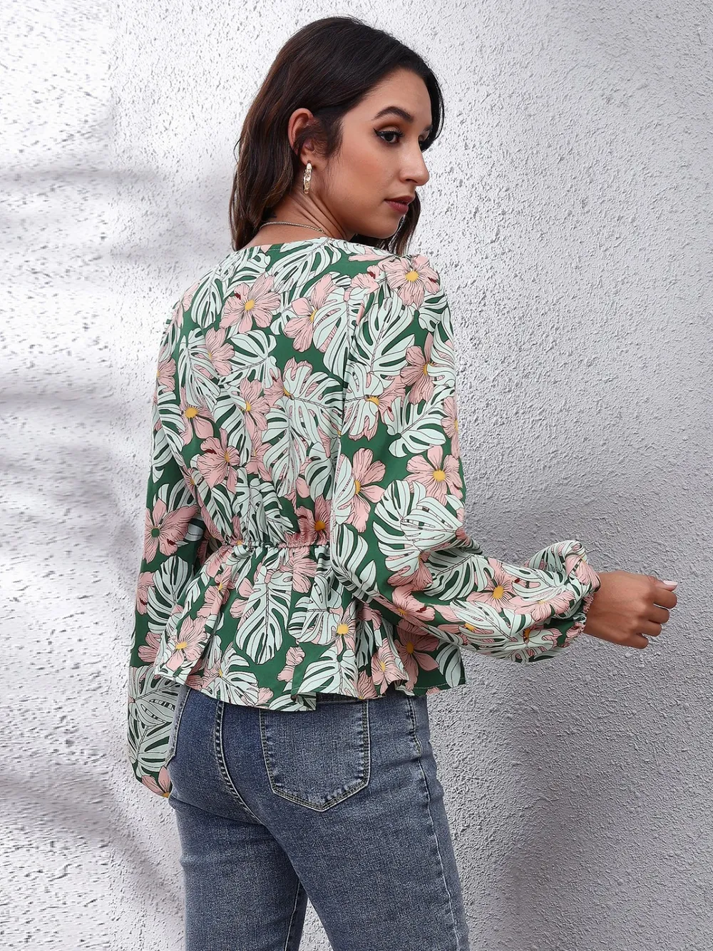 Floral V-Neck Balloon Sleeve Peplum Blouse - Image 2