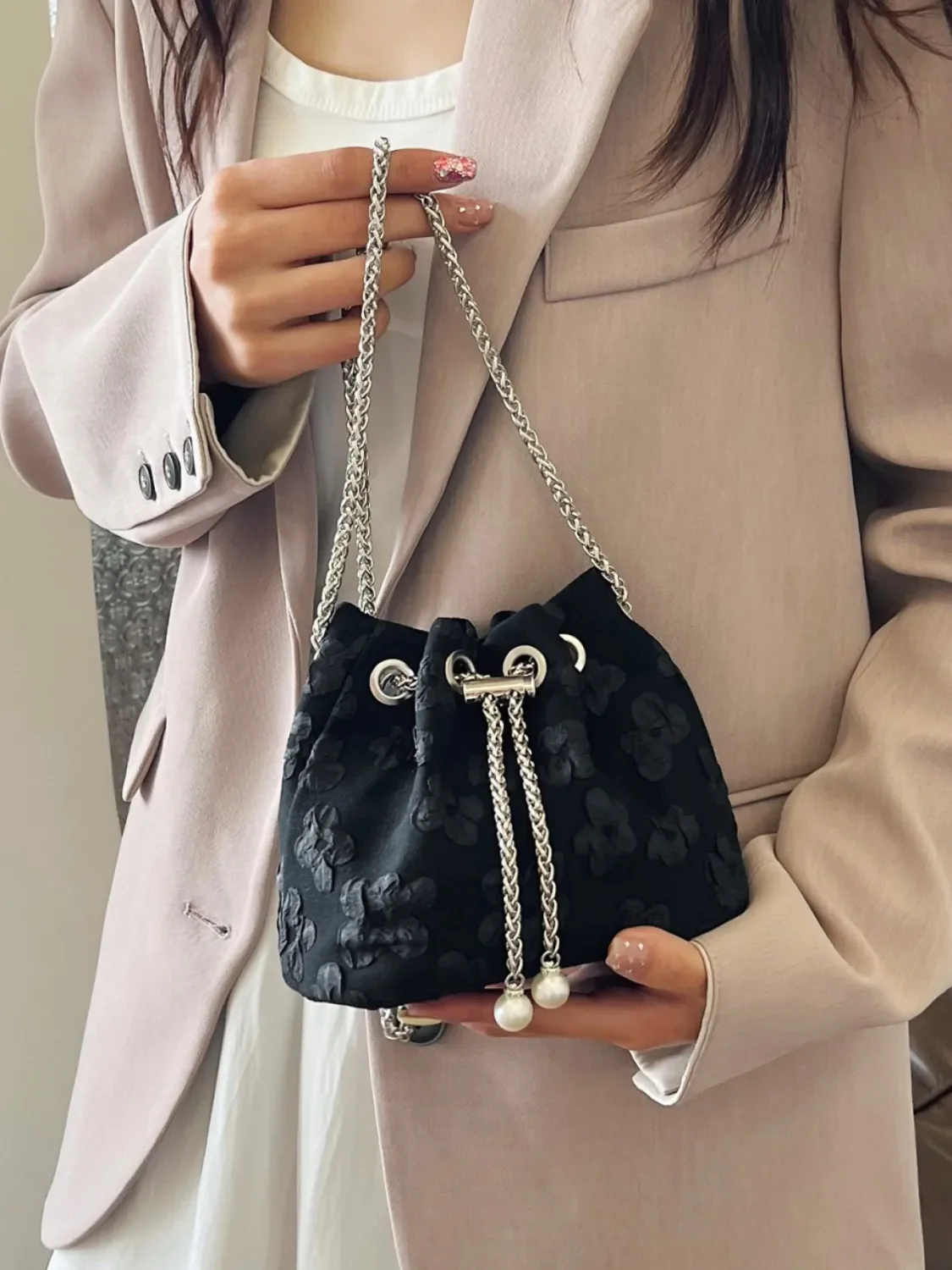 Flower Chain Bucket Bag - Image 5