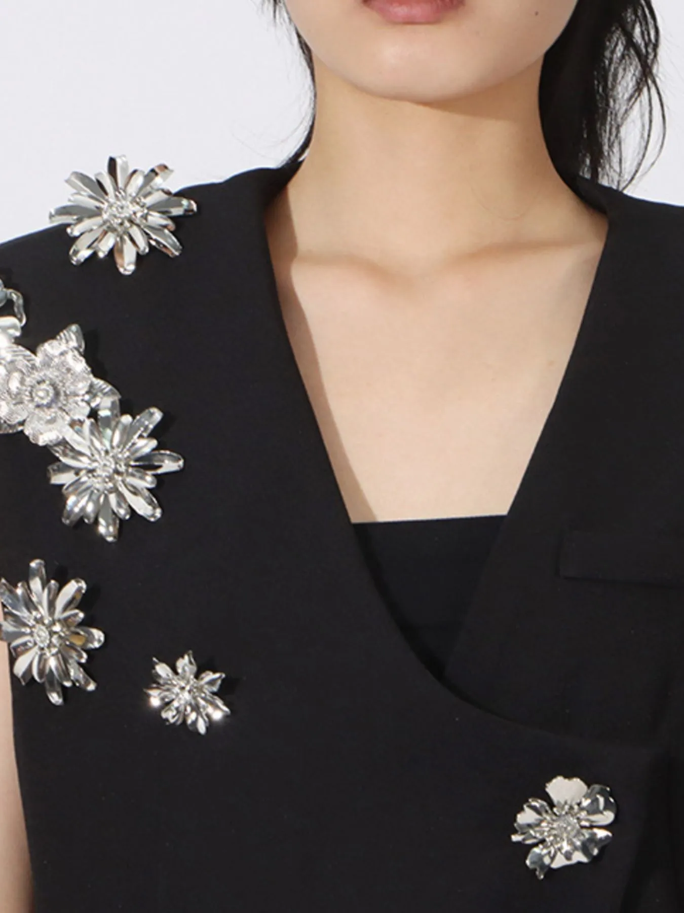 Flower Sleeveless Vest and Skirt Set - Image 4