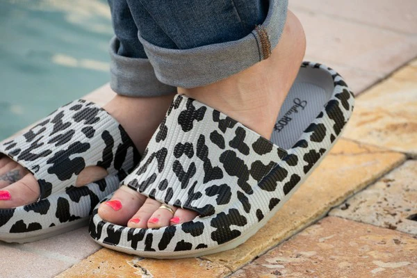 Gray Leopard Insanely Comfortable Slides - Image 6