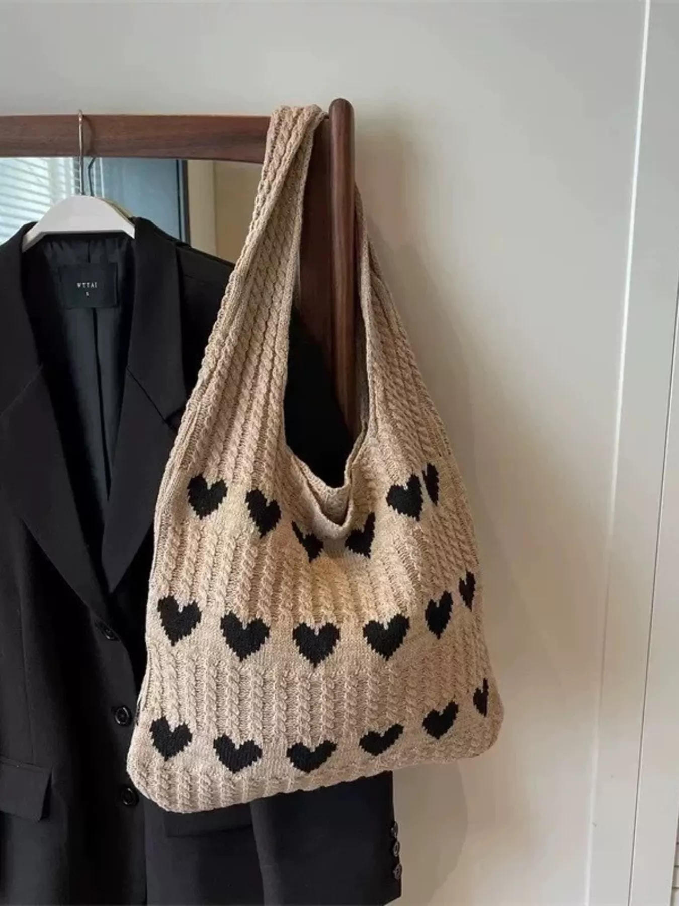 Heart Pattern Knitted Handbag - Image 6
