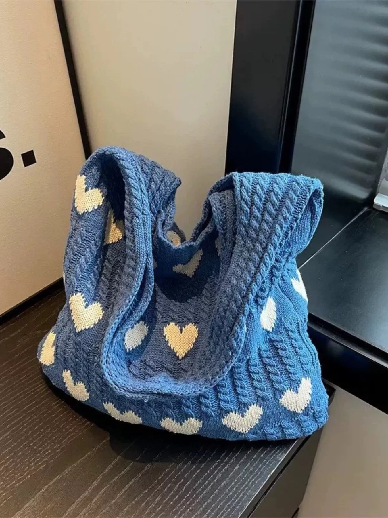 Heart Pattern Knitted Handbag - Image 7