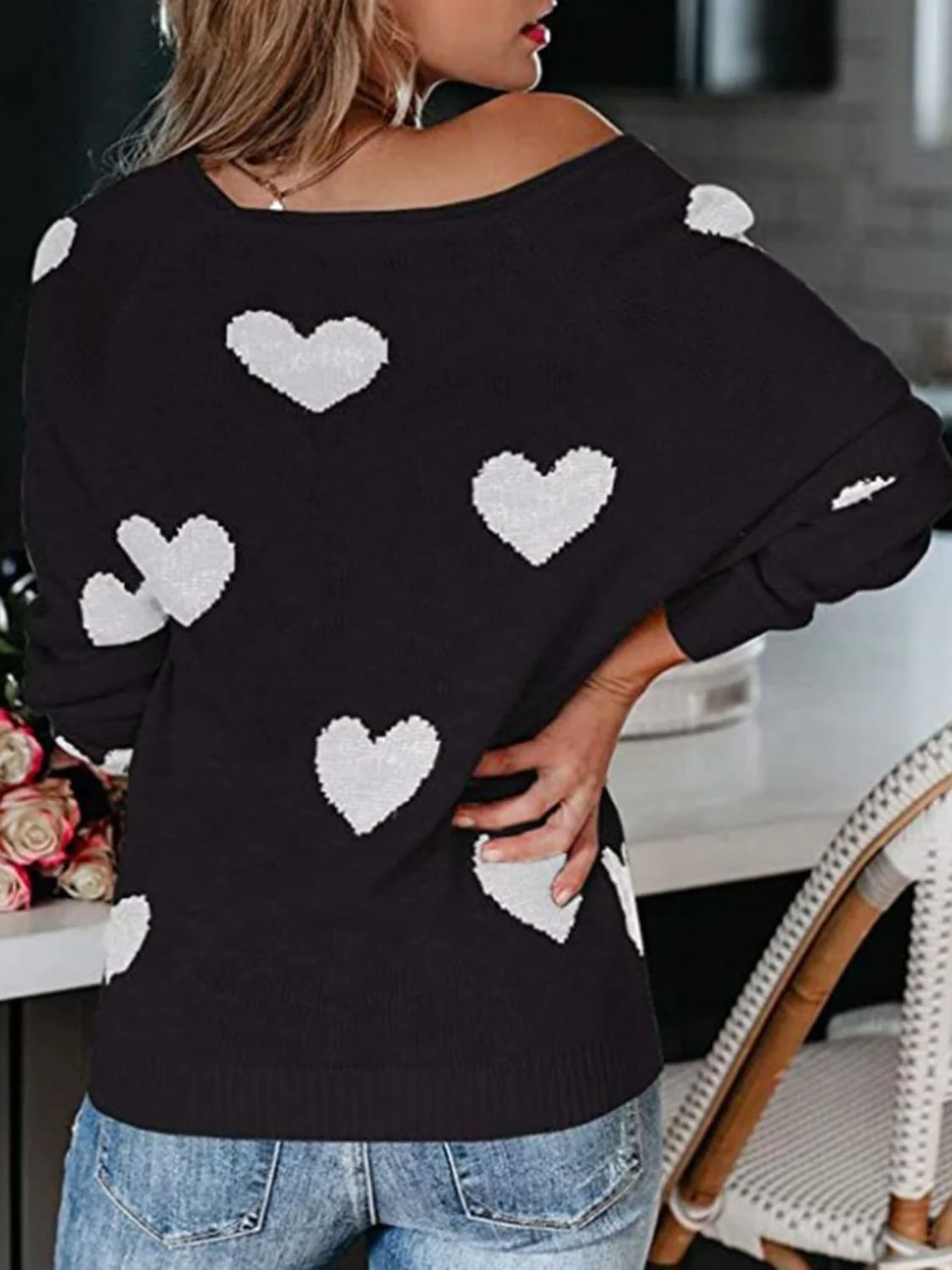 Heart Scoop Neck Long Sleeve Sweater - Image 10