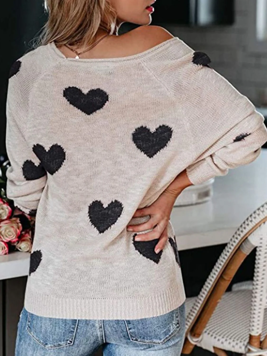 Heart Scoop Neck Long Sleeve Sweater - Image 5