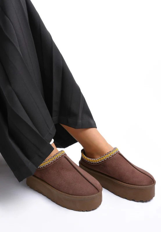 Jesters Embroidered Platform Classic Slip-On - Image 4
