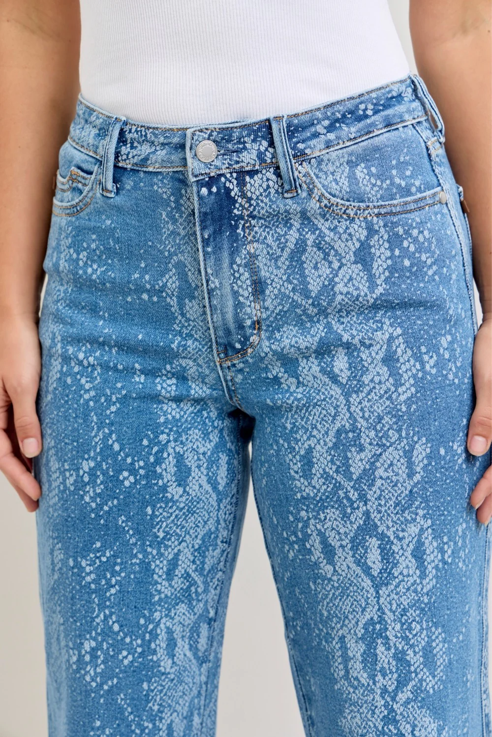 Judy Blue High Rise Ankle Wide Leg Jeans - Image 5
